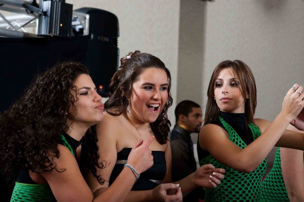 cutting edge entertainment, bar mitzvah dj, bat mitzvah dj, wedding dj, philadelphia area dj, philadelphia region dj, bucks county dj, delaware county dj, montgomery county dj