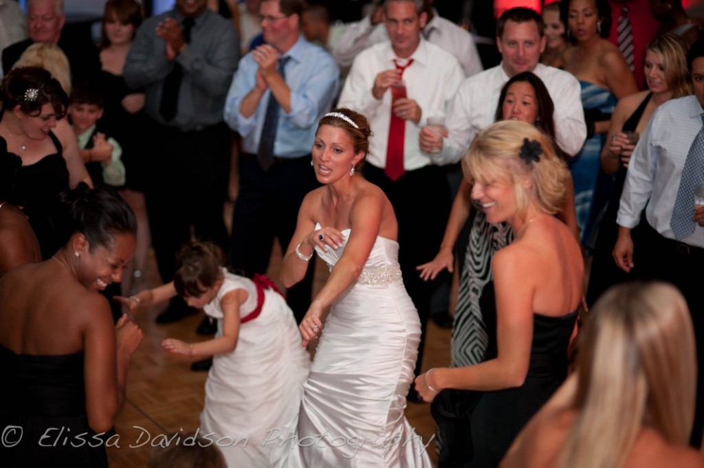 Dancing-Loews-DJ-Philly-Wedding-Image