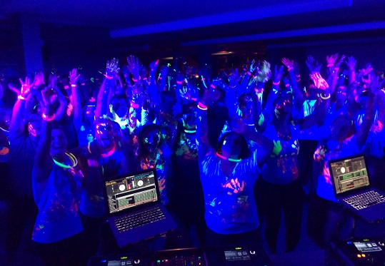 Glow DJ Party